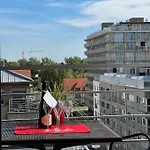 Sunbeach Apartman *