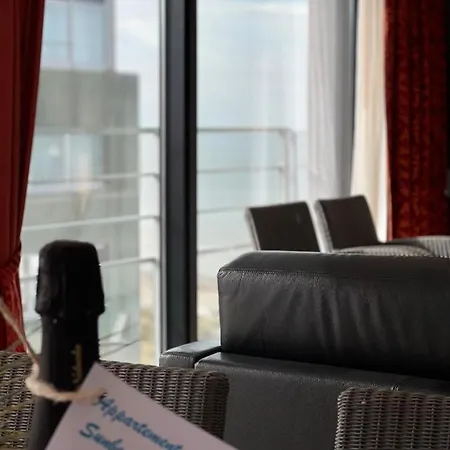 Sunbeach Lägenhet *