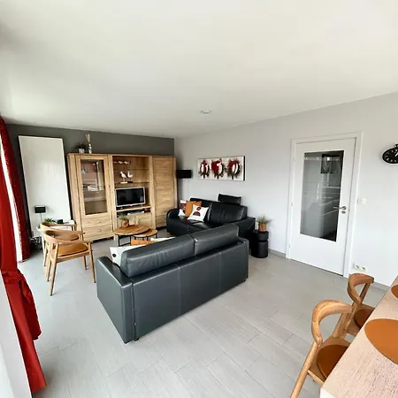 Sunbeach Lägenhet *