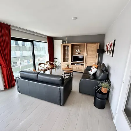 Sunbeach Lägenhet *